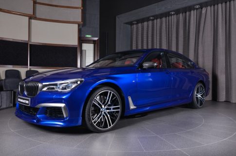 Бизнесс седан BMW M760Li в цвете San Marino Blue после индивидуализации выглядит невероятно (фото)
