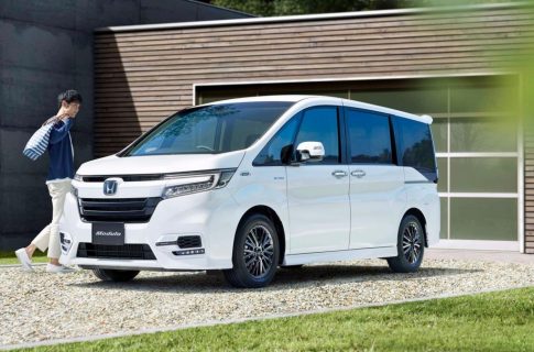 Honda Step WGN: самый практичный семейный автомобиль