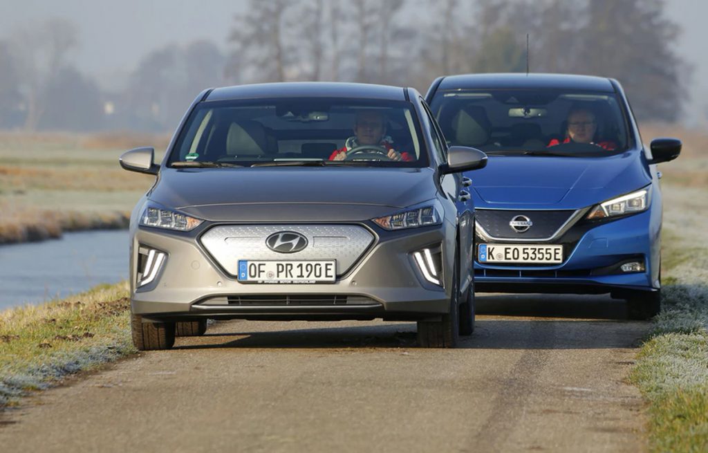 Hyundai Ioniq против Nissan Leaf