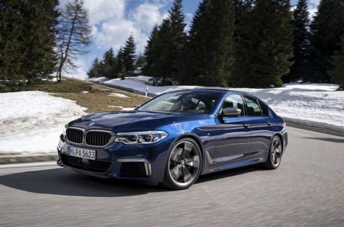 Новые BMW 5 серии: спортивная и экологичная