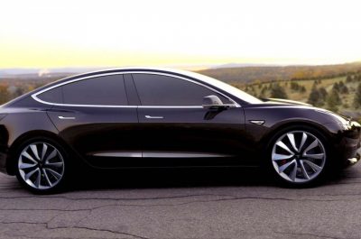 Обзор Tesla Model 3: фантастика становится реальностью 1
