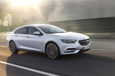 Opel Insignia Grand Sport 2017 - Тест драйв 10