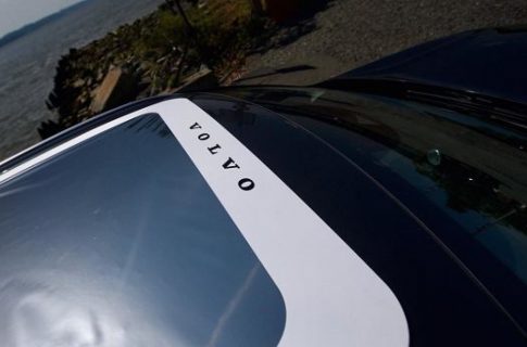 Специальная версия Volvo XC60 или как шведы умеют заработать на редком природном явлении