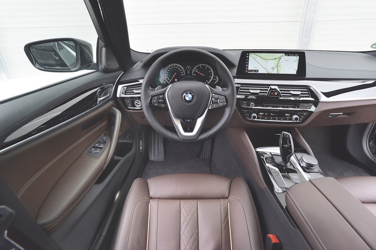 Салон BMW 5 серии