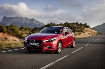 Тест драйв Mazda 3 2017 модельного года (рестайлинг) 7