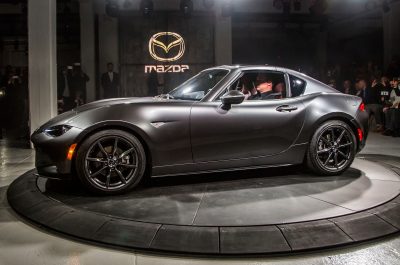 Тест драйв Mazda MX-5 RF 2016-2017 года. Обзор новой модели в кузове фастбэк 8
