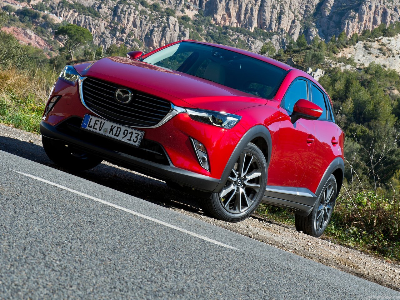 Отзывы мазда сх 3 дизель. Mazda cx3 2016. Mazda CX-3. Mazda CX 3 2020. Mazda CX-3 2015.