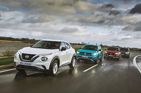 Nissan Juke против Volkswagen T-Cross, Hyundai Kona и Jeep Renegade