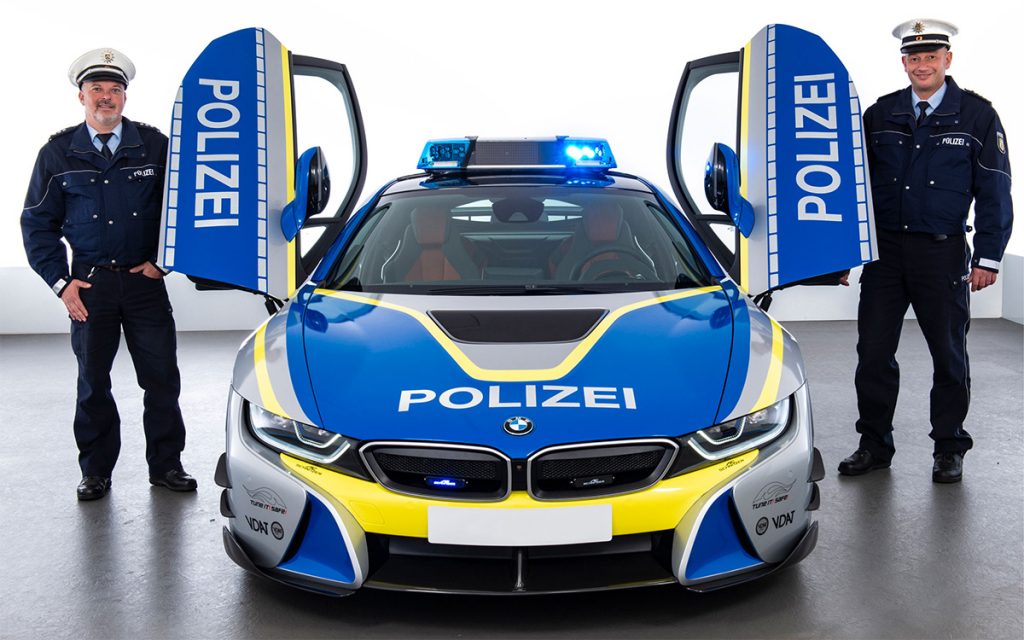 10 найшвидших поліцейських машин 4