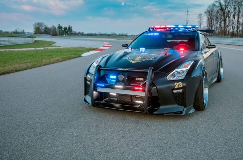 10 найшвидших поліцейських машин