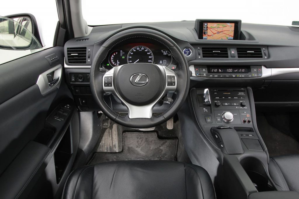 Подержанный Lexus CT 200h / Отзывы / Типичные неисправности и поломки / Надежность