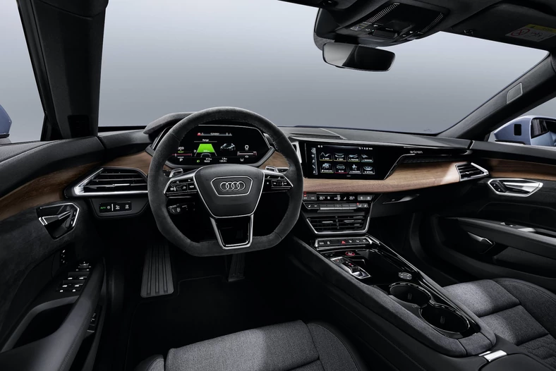 Audi e-tron GT - производит потрясающее впечатление 3